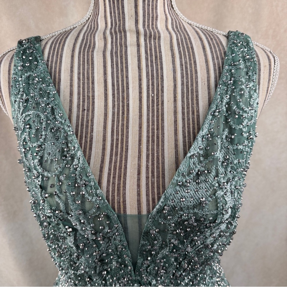 Mac Duggal Teal Beaded Lace Midi Dress Size 6 V-Neck Formal Wedding Guest - Picture 7 of 14